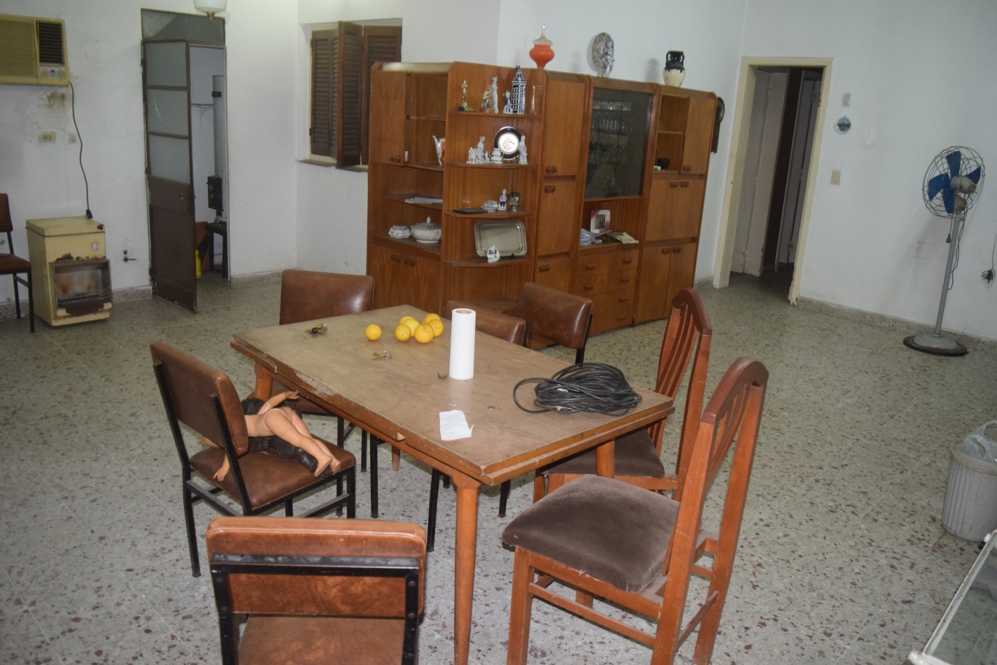 Casa En Lanus Este Otra Al Fondo Garage Para Dos Autos Ideal Para Dos Familias