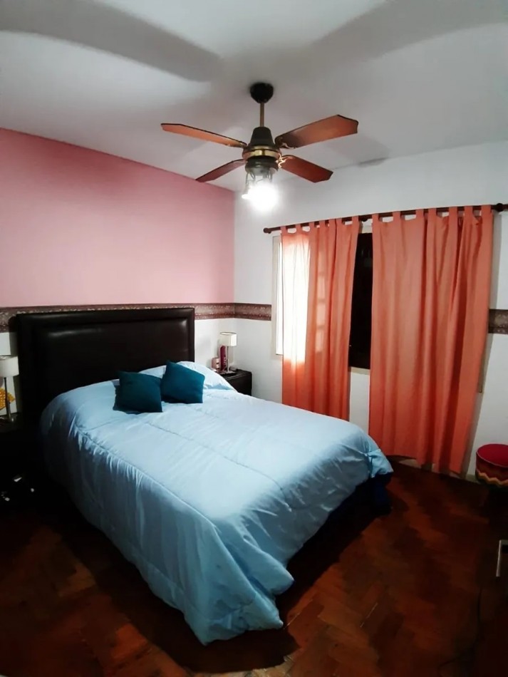 Casa Lanus Este Centro, 3 Ambientes Con Cochera Sin Expensas. Apta Credito